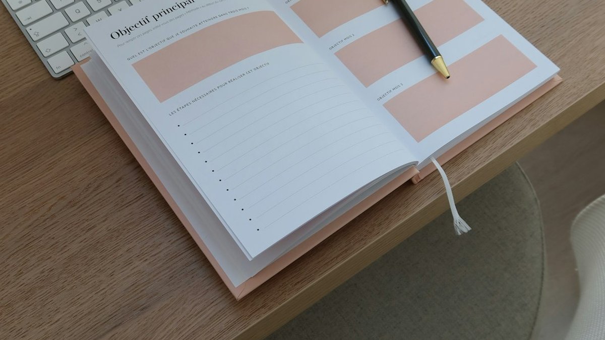 Freelance Work Schedule Template — Weekly Planner